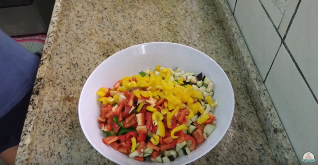 como-fazer-salada-de-berinjela